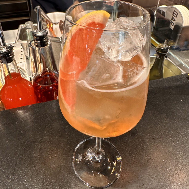 BRIDGE Bar Bridge Zurich Treffpunkt für FoodLovers